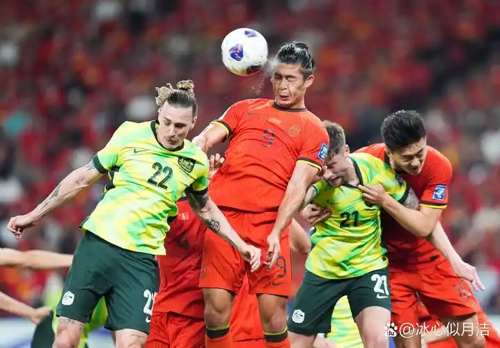 世界杯热身赛美国2-0澳大利亚：乌龙助攻+头槌破门，亚洲球队防线遭重创